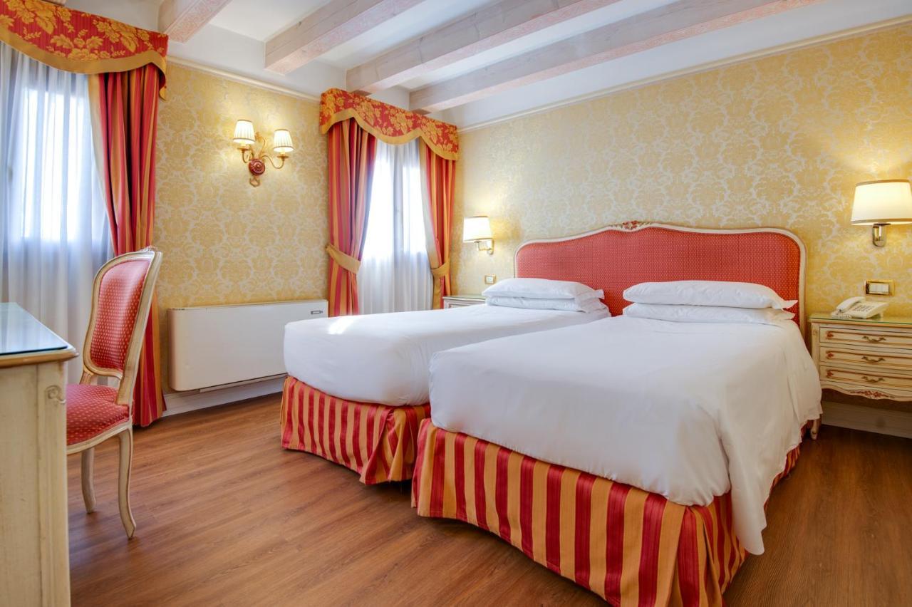 Hotel Antiche Figure Венеция Екстериор снимка