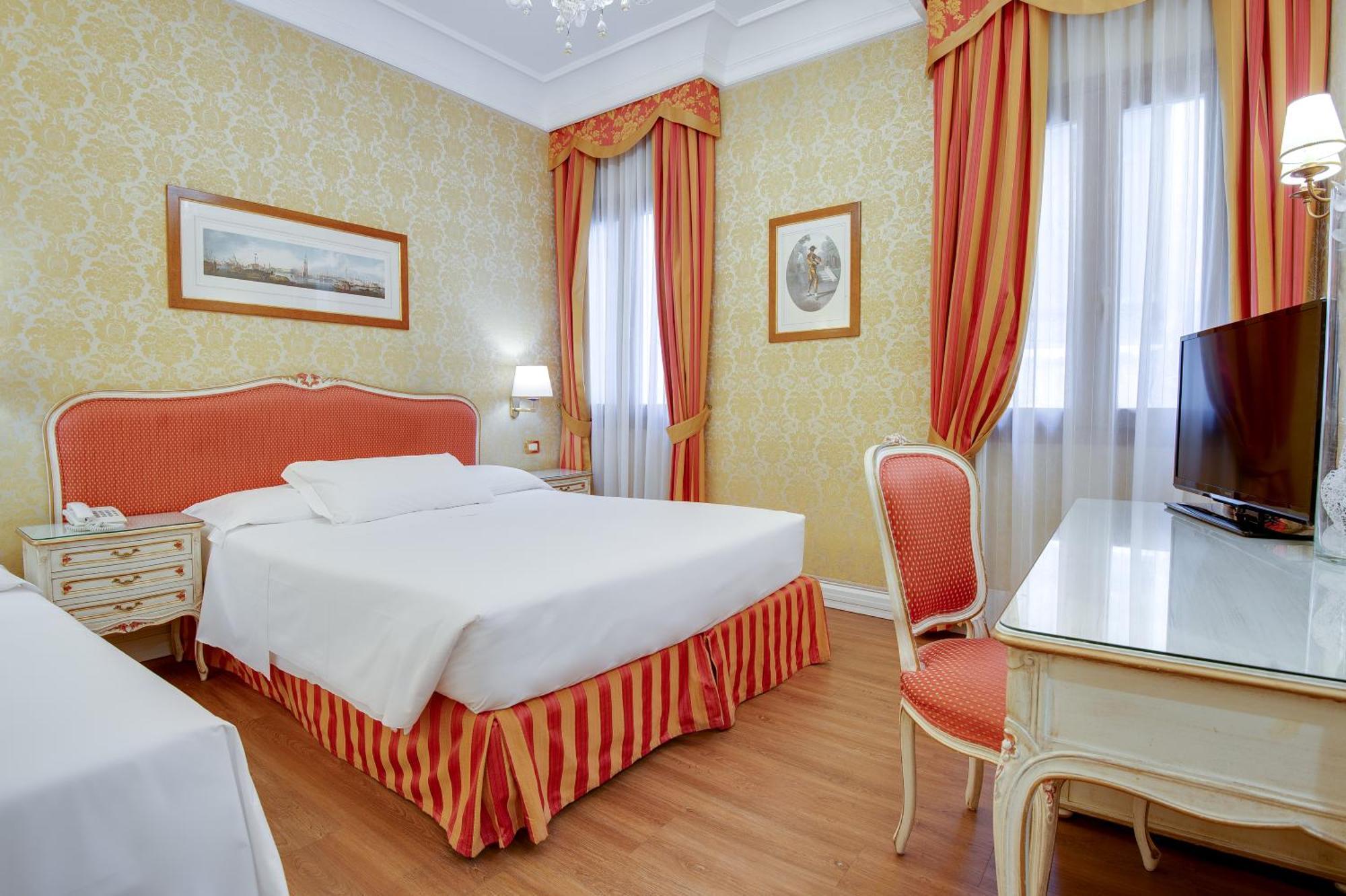 Hotel Antiche Figure Венеция Екстериор снимка