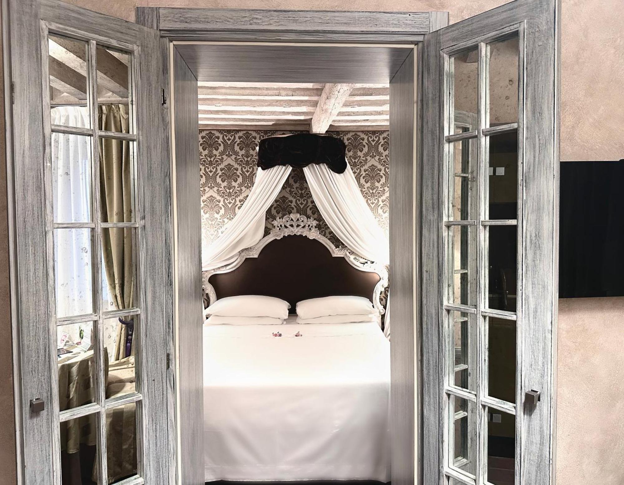 Hotel Antiche Figure Венеция Екстериор снимка