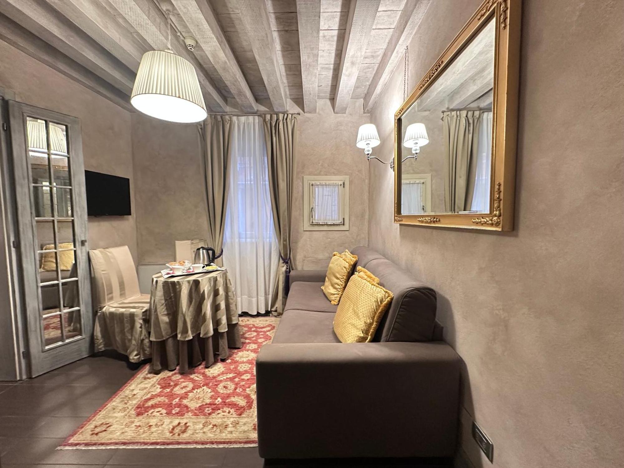 Hotel Antiche Figure Венеция Екстериор снимка