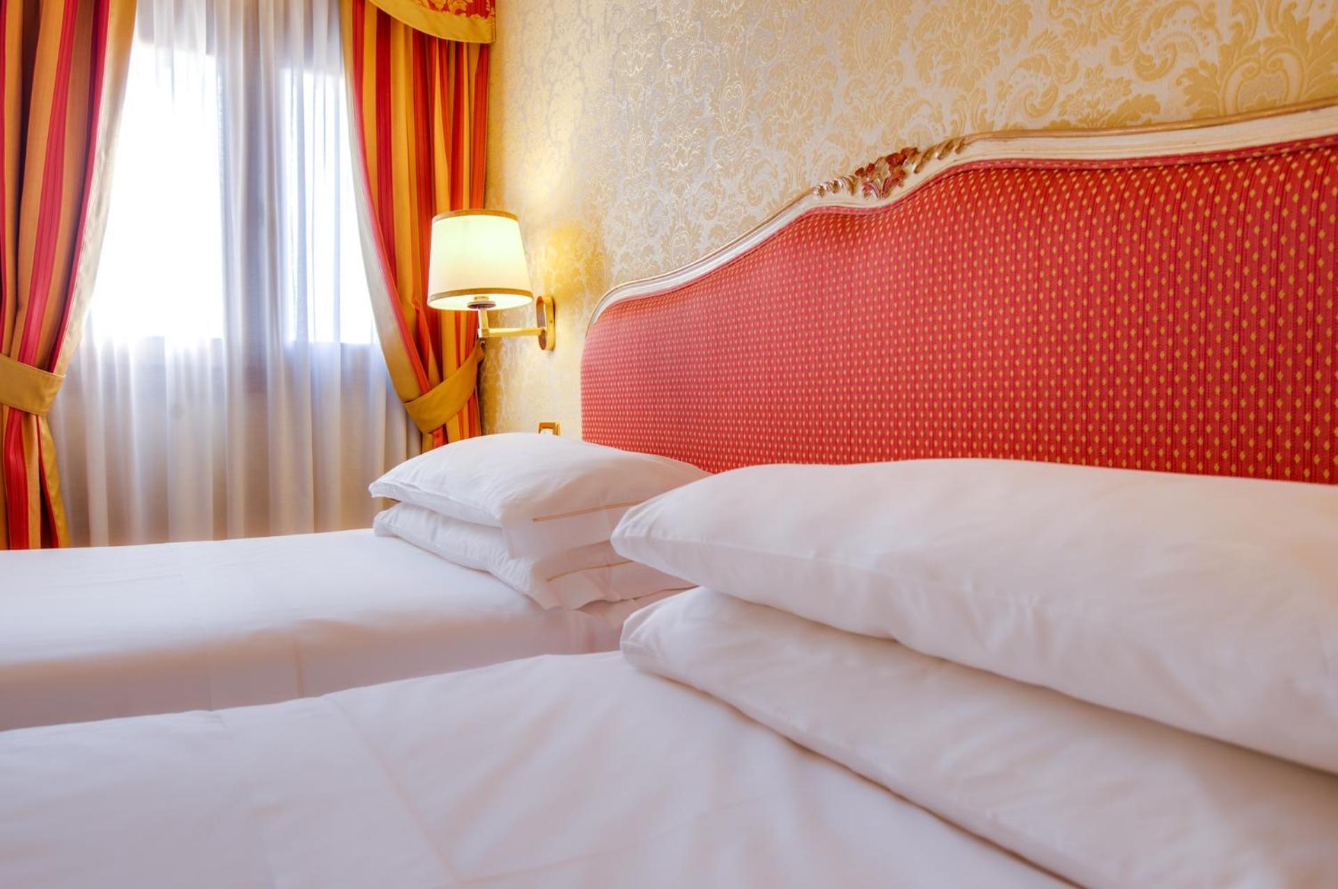 Hotel Antiche Figure Венеция Екстериор снимка